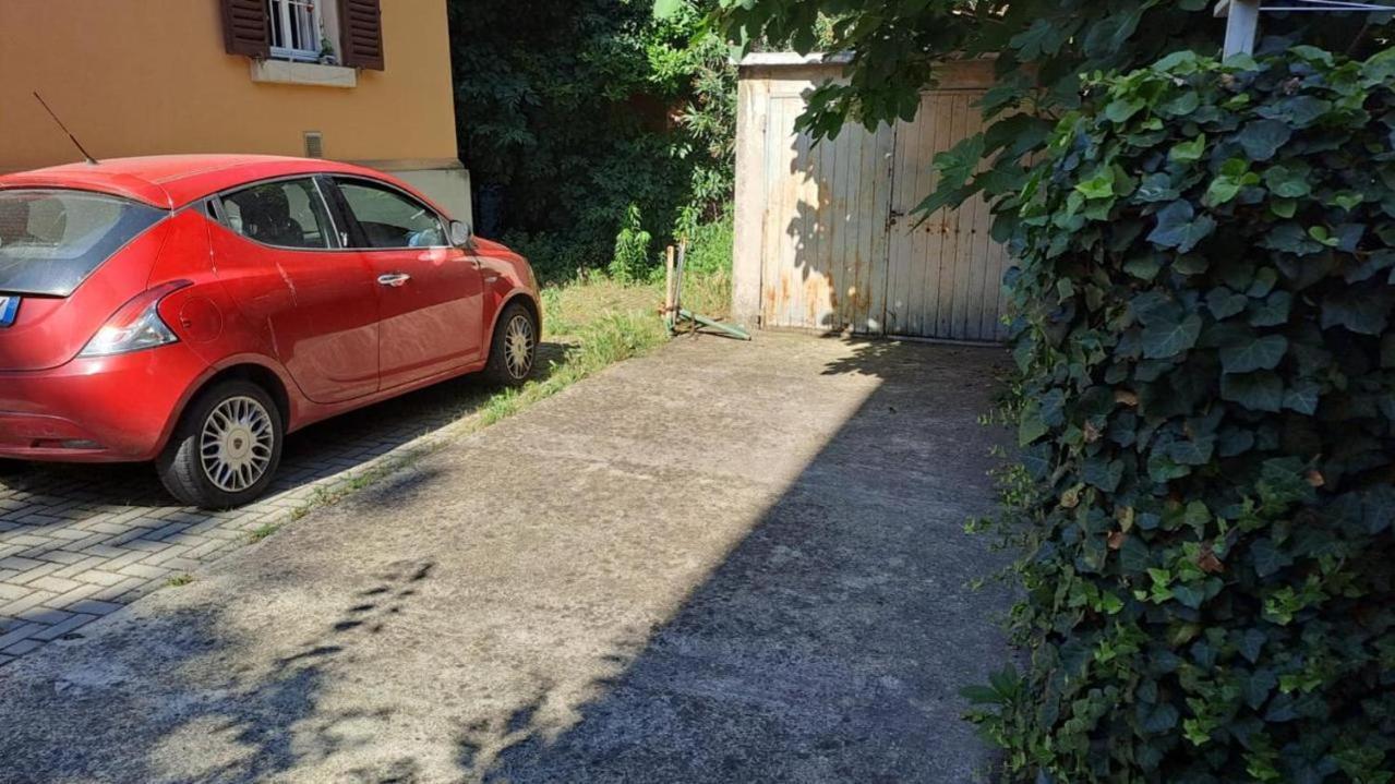 Fiera Bolognina - Komodo - Appartamento Completo Con Giardino E Parcheggio Privato Bologna Eksteriør bilde